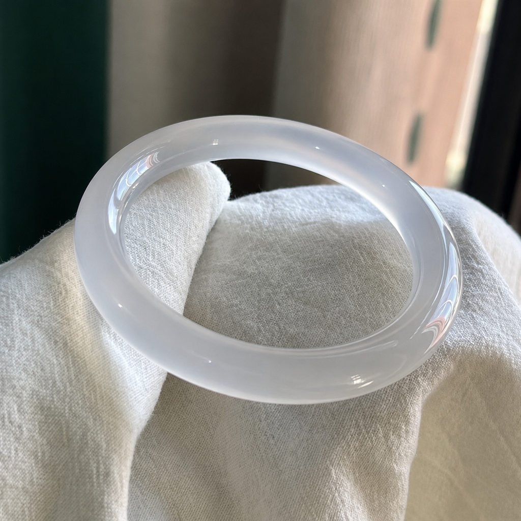 Tyre Bangle in Natural Agate or Timeless Jade