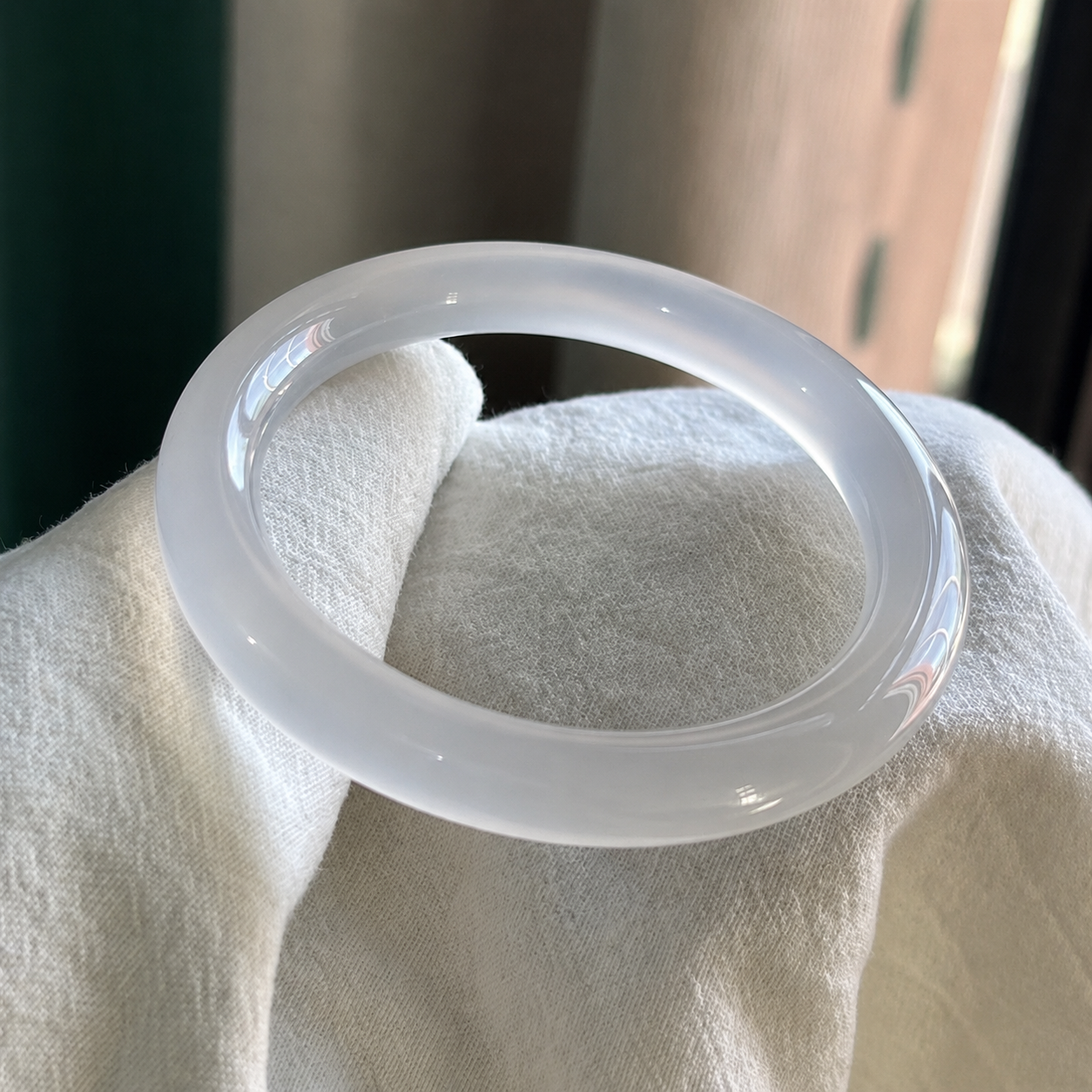 Tyre Bangle in Natural Agate or Timeless Jade